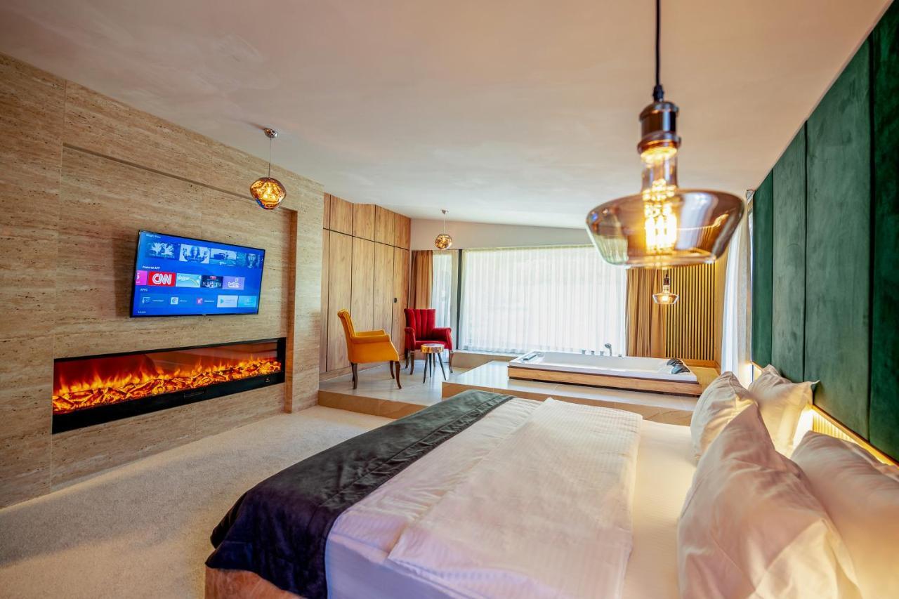 Resort Ujevara E Drinit Peć Zewnętrze zdjęcie