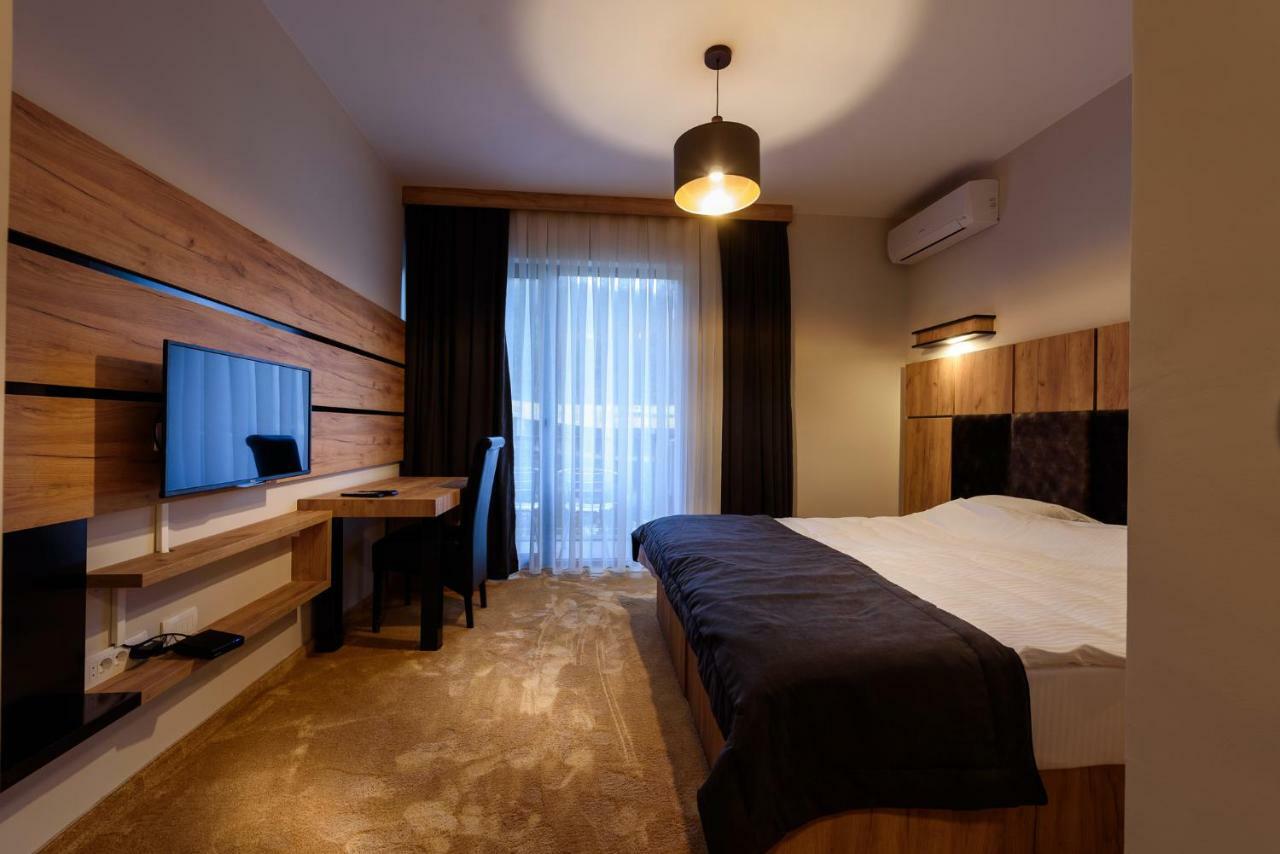 Resort Ujevara E Drinit Peć Zewnętrze zdjęcie