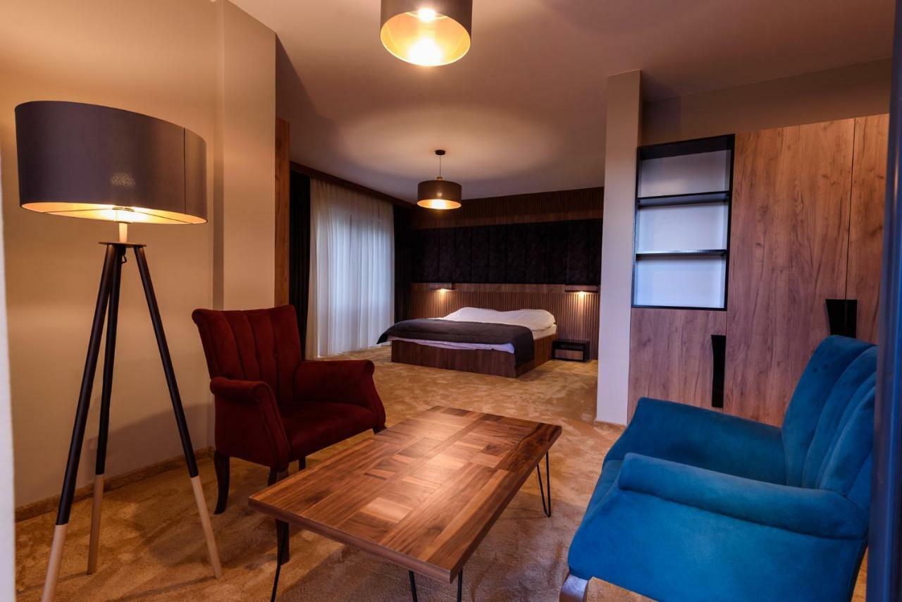Resort Ujevara E Drinit Peć Zewnętrze zdjęcie